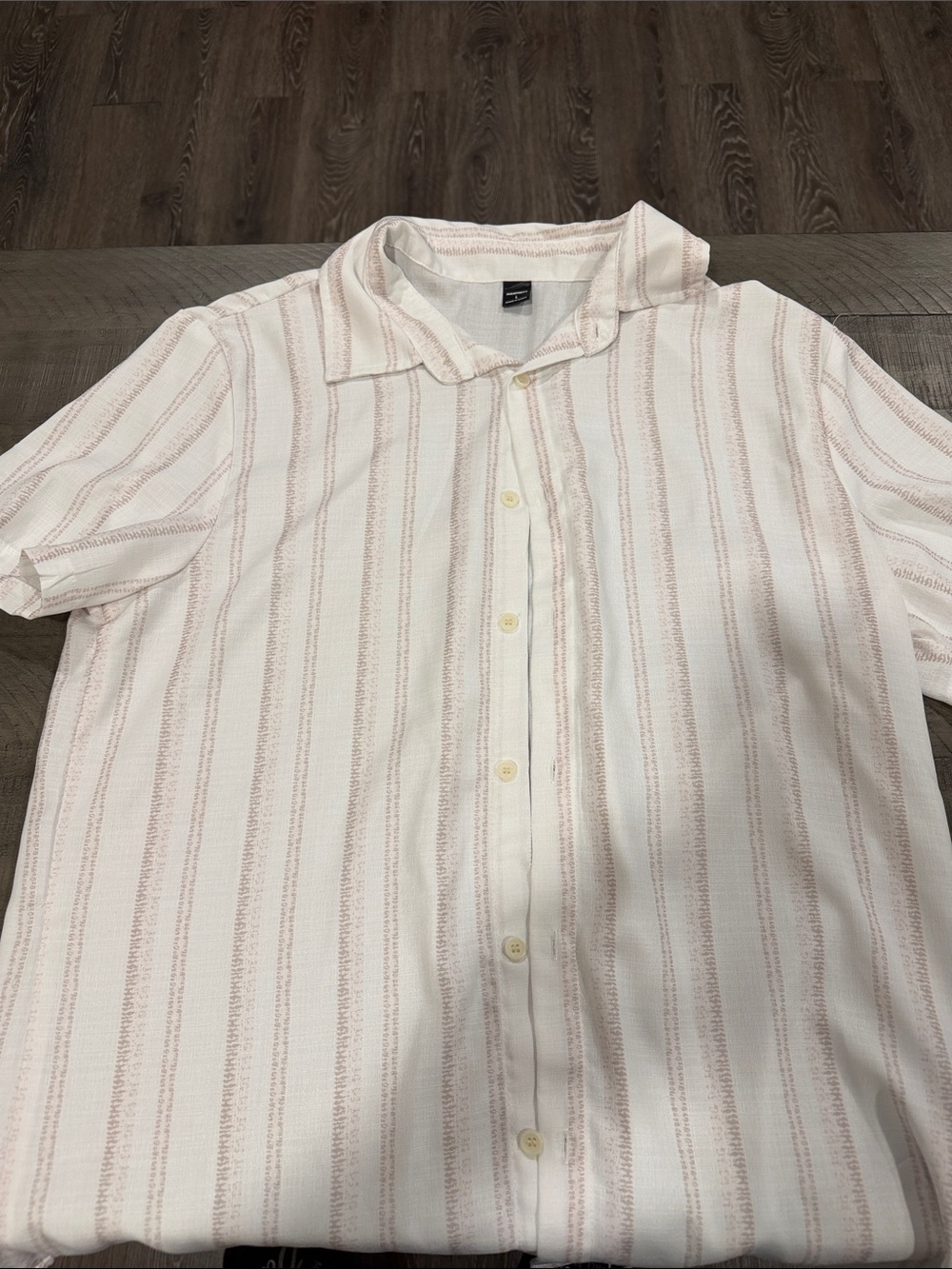 Men's White & Light brown Stripe Short-Sleeve Button-Up Shirt